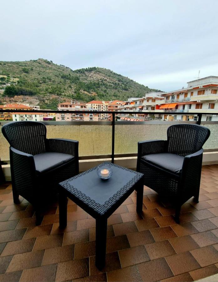 Apartamento Casa Di Bea Ventimiglia Exterior foto