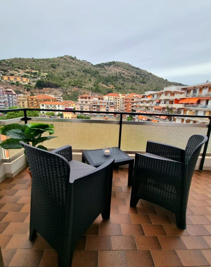 Apartamento Casa Di Bea Ventimiglia Exterior foto
